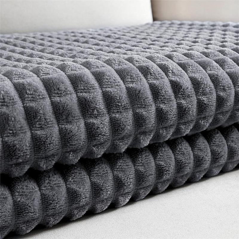 Soft Checkered Fleece Blanket